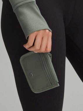 Lululemon NWT True Identity Card Case Green Zip Card Wallet